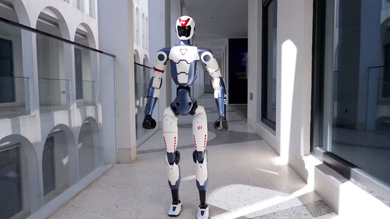 Unitree Robotics Unitree R1 humanoid robot